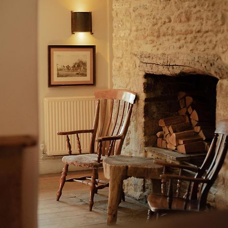 Hotel The Stump Cirencester Exterior foto