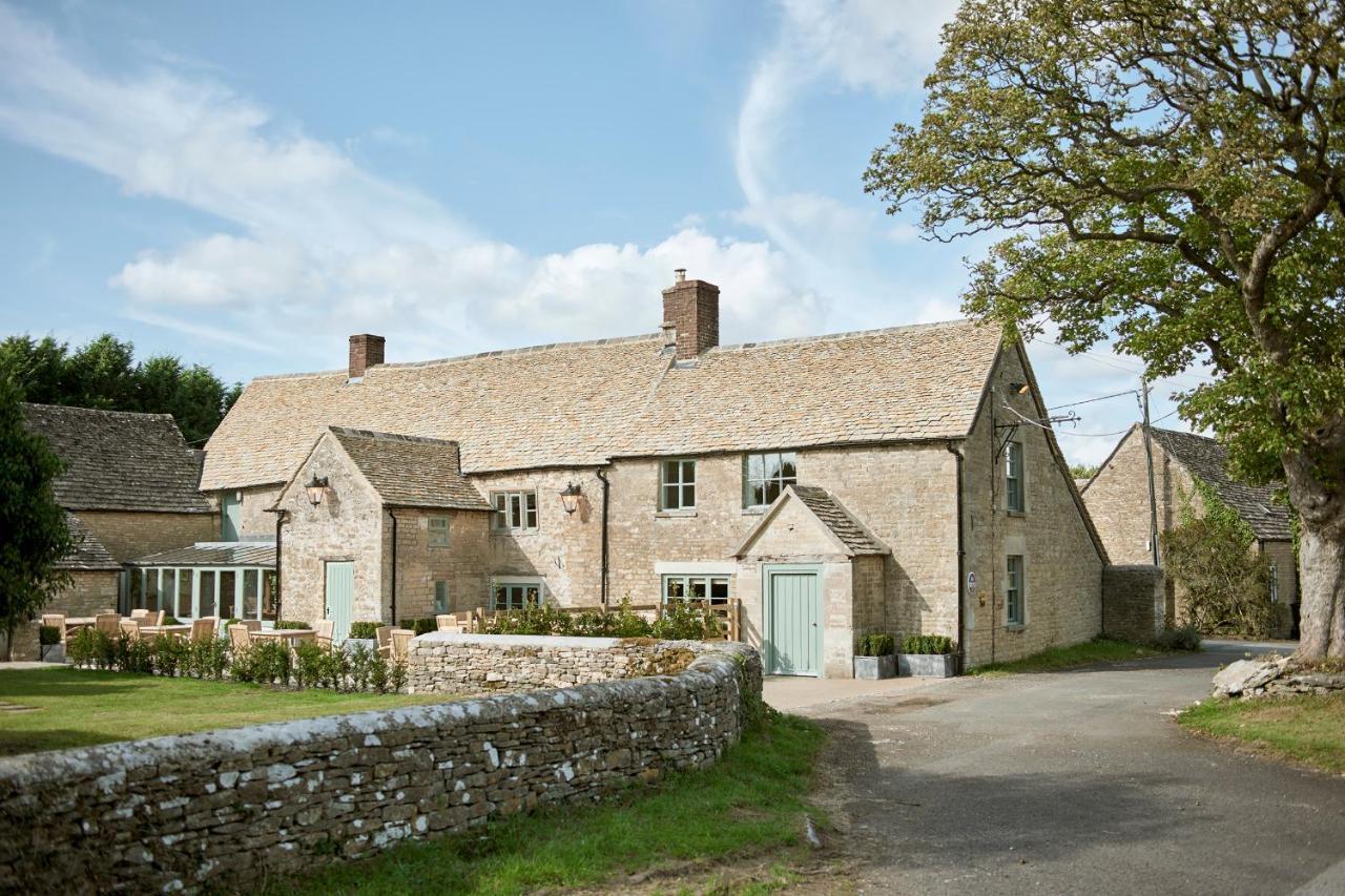 Hotel The Stump Cirencester Exterior foto